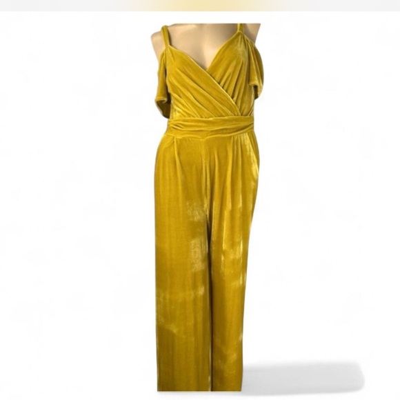 NWT ⚡️Burn Out Velvet Mustard Yellow Jumpsuit Cold Shoulder Wide Leg Medium - Picture 1 of 8